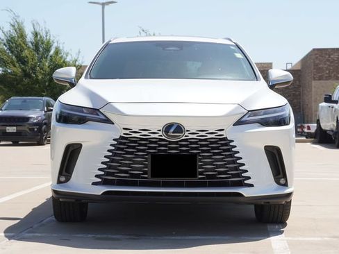 Used 2025 Lexus RX 350h w/ Kick Sensor & Tow Package AWD/4WD image 2