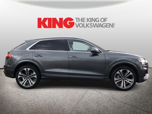 Used 2020 Audi Q8 Prestige w/ Prestige Package AWD/4WD image 2