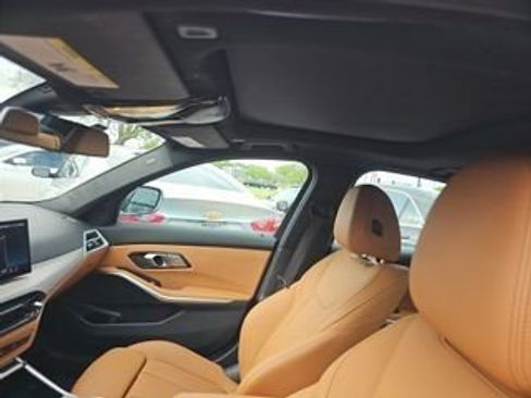 Used 2025 BMW 330i Sedan w/ Convenience Package image 3