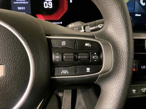 Used 2025 Kia K5 LXS FWD image 19