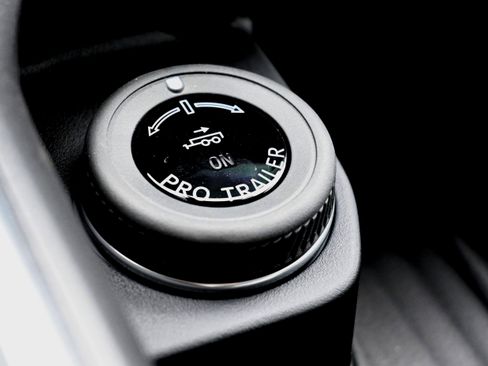 New 2026 Ford Expedition Active image 29