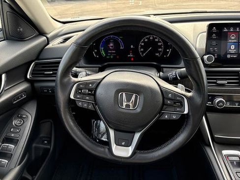 Used 2022 Honda Accord Touring image 14