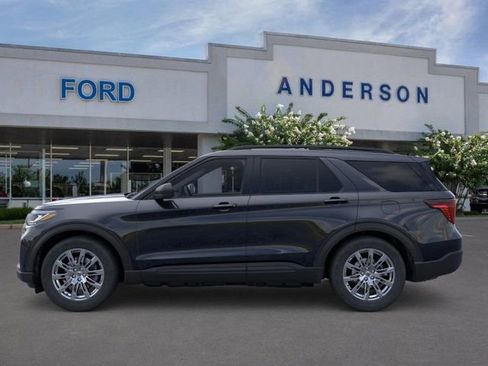 New 2026 Ford Explorer Active w/ Active Comfort Package image 3