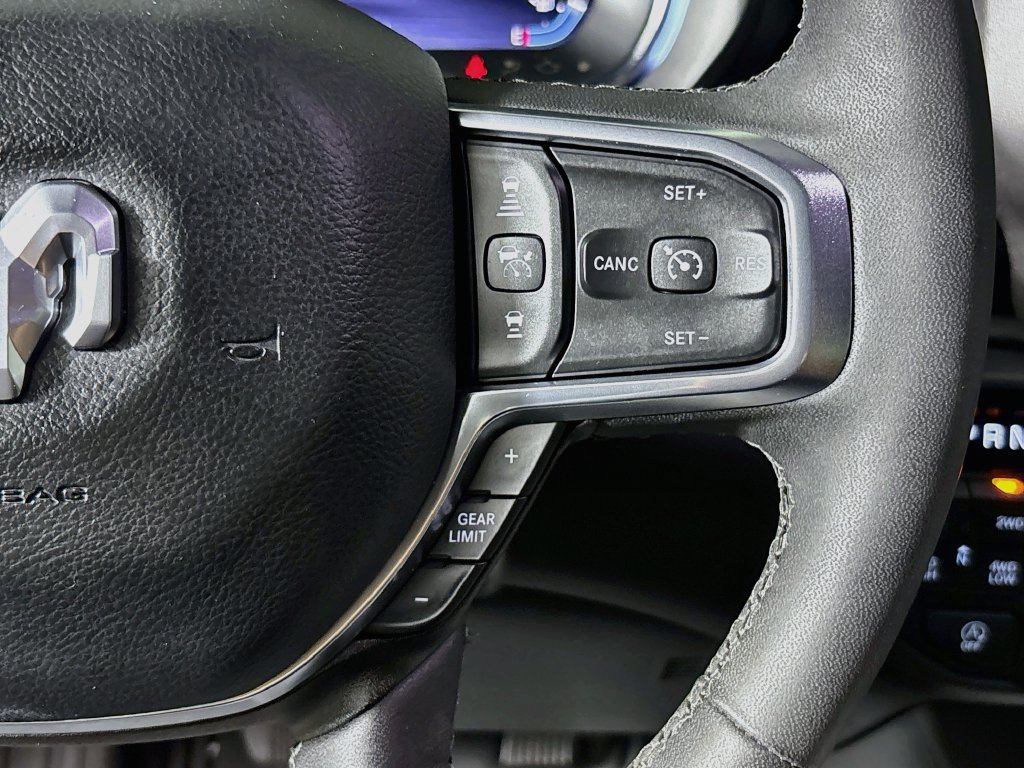 Used 2025 RAM 1500 Laramie w/ Night Edition AWD/4WD image 17