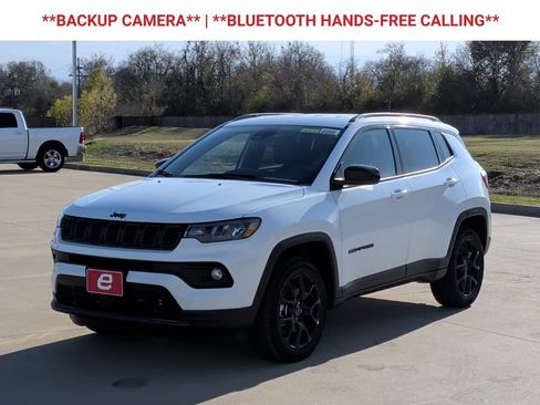 New 2026 Jeep Compass Altitude image 3