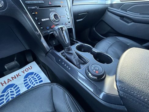 Certified 2018 Ford Explorer Limited w/ Equipment Group 301A image 20
