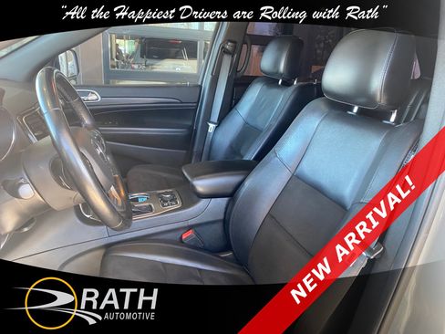 Used 2020 Jeep Grand Cherokee Altitude image 11