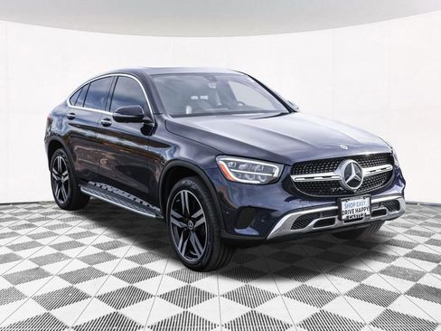 Used 2021 Mercedes-Benz GLC 300 4MATIC Coupe image 11