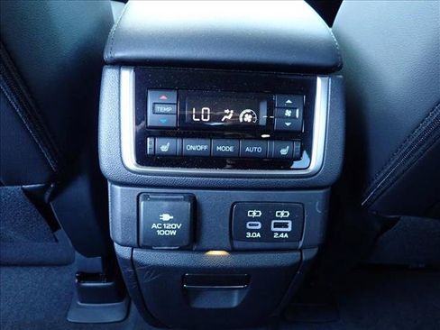 Used 2026 Subaru Ascent Bronze Edition AWD/4WD image 11