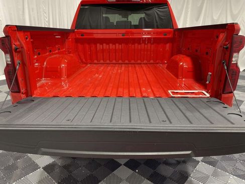 Used 2024 Chevrolet Silverado 1500 LT AWD/4WD image 9