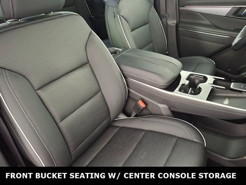 Used 2025 Buick Enclave Sport Touring w/ Trailering Package, 5000 lbs. image 32