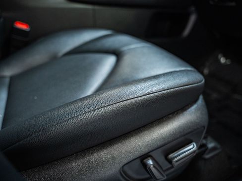 Used 2024 Toyota Grand Highlander XLE image 39