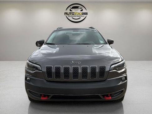 Used 2020 Jeep Cherokee Trailhawk image 1
