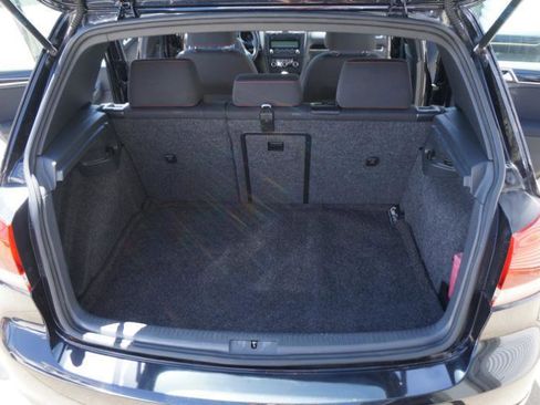 Used 2011 Volkswagen Golf 4-Door image 38