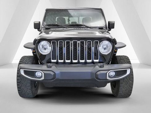 Used 2023 Jeep Gladiator Overland AWD/4WD image 2