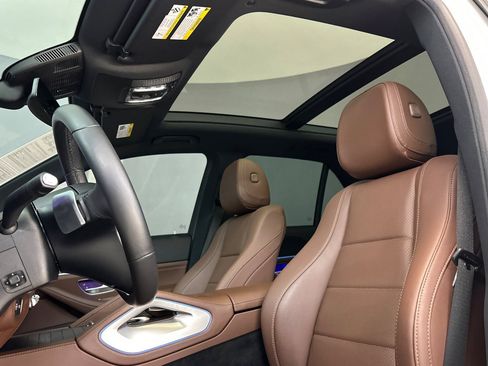 Used 2024 Mercedes-Benz GLE 350 4MATIC image 15