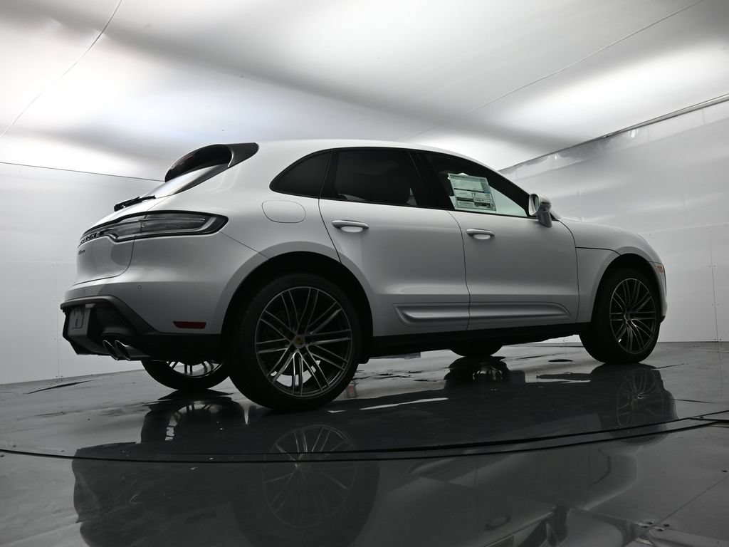 Certified 2026 Porsche Macan AWD/4WD image 52