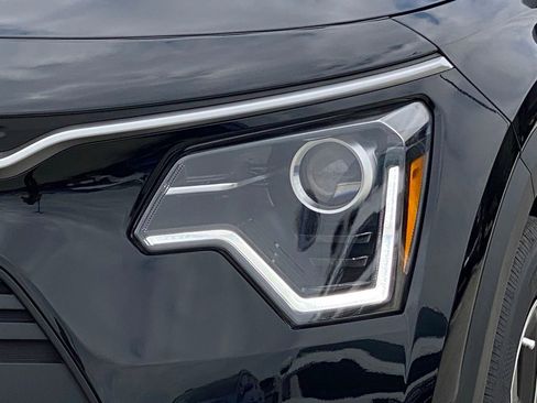 New 2026 Kia Niro LX FWD image 7