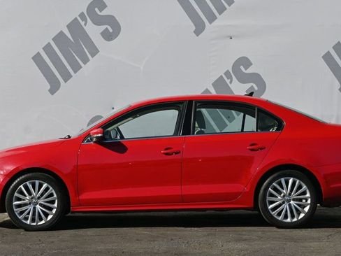 Used 2015 Volkswagen Jetta SE image 3