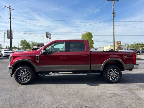 Used 2019 Ford F250 Lariat w/ FX4 Off-Road Package image 3