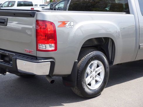 Used 2013 GMC Sierra 1500 SLE w/ Power Tech Package image 9