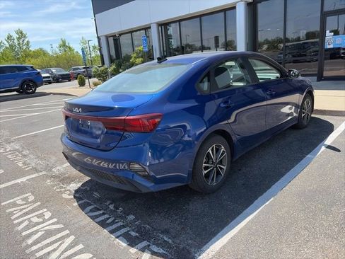 Certified 2024 Kia Forte LXS w/ LXS Technology Package FWD image 7