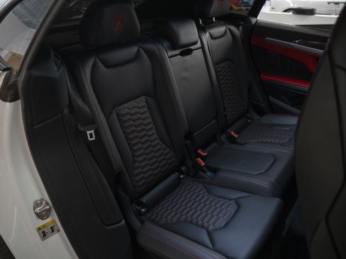 Used 2021 Lamborghini Urus image 34