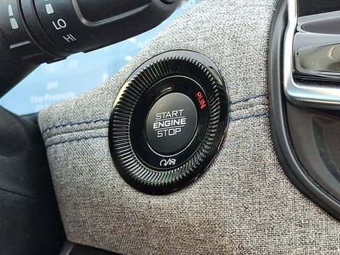 Certified 2022 Jeep Compass Latitude w/ Convenience Group image 26