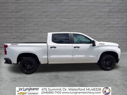 Used 2022 Chevrolet Silverado 1500 LT Trail Boss w/ LT Trail Boss Premium Package AWD/4WD image 10