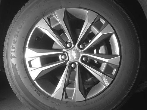 Used 2025 Chevrolet Equinox LT image 13