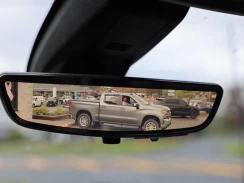 Used 2020 GMC Sierra 2500 AT4 w/ AT4 Premium Package image 23