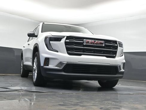 Used 2026 GMC Acadia Elevation w/ Elevation Premium Package AWD/4WD image 14