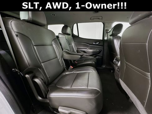 Used 2023 GMC Acadia SLT image 30