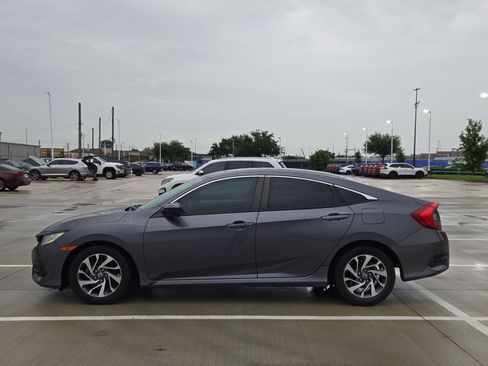 Used 2016 Honda Civic EX image 7