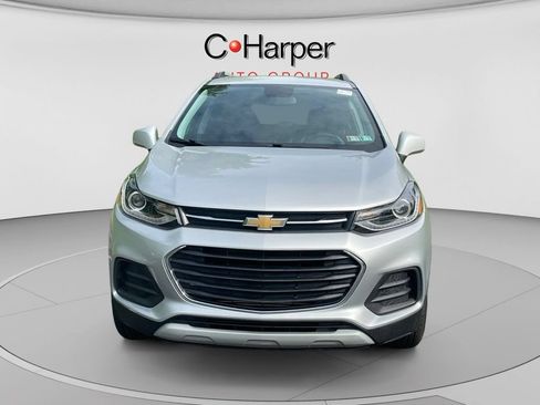 Certified 2022 Chevrolet Trax LT w/ LT Convenience Package AWD/4WD image 8