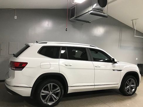 Used 2019 Volkswagen Atlas SE FWD image 3