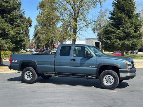 Used 2006 Chevrolet Silverado 3500 LT w/ Skid Plate Package AWD/4WD image 29