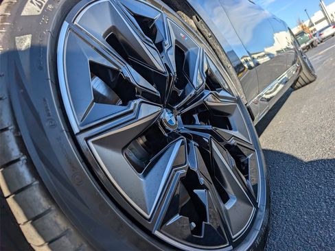 New 2026 BMW 740i xDrive image 9