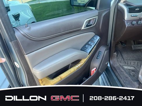 Used 2017 GMC Yukon Denali w/ Open Road Package AWD/4WD image 8