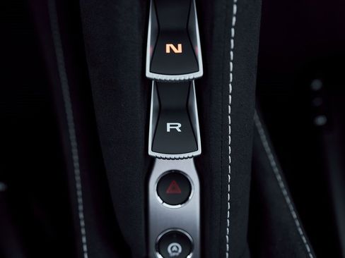 Used 2026 McLaren 750S image 63