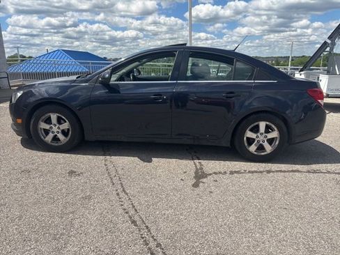 Used 2014 Chevrolet Cruze LT w/ All-Star Edition FWD image 2