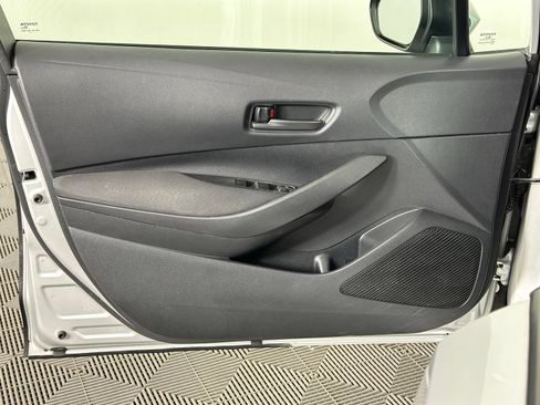 Used 2024 Toyota Corolla LE FWD image 27