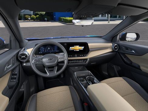 New 2026 Chevrolet Equinox ACTIV w/ Convenience Package III AWD/4WD image 15