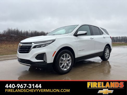 Used 2024 Chevrolet Equinox LT image 1