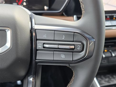 New 2026 GMC Canyon AT4 image 17