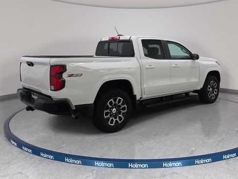 Used 2024 Chevrolet Colorado Z71 AWD/4WD image 6