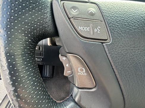 Used 2010 Lexus LS 460 RWD image 15