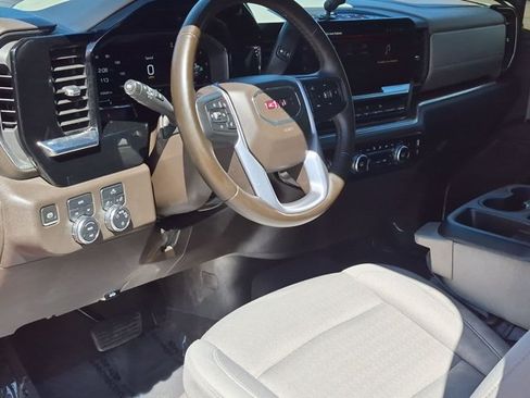 Used 2024 GMC Sierra 1500 SLE AWD/4WD image 9