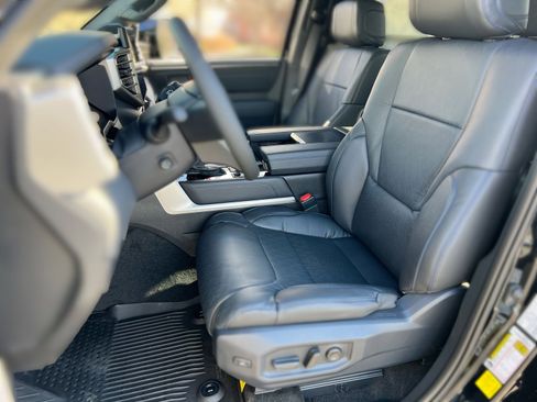 New 2026 Toyota Tundra Platinum image 8