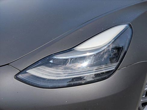 Used 2022 Tesla Model 3 Long Range AWD/4WD image 2